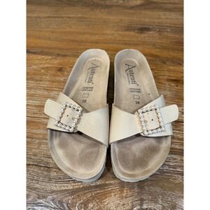 Autenti Women Genuine Leather Slides Sandals Pearl Buckle Beige Comfort Size 38